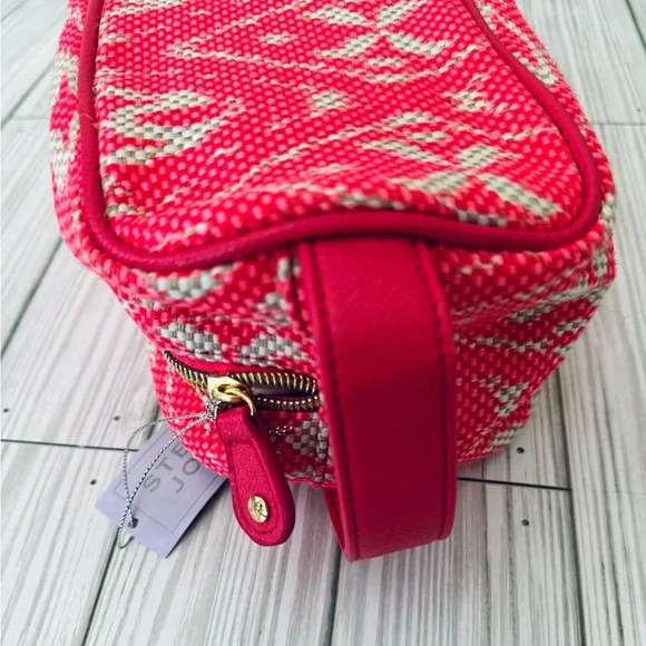 NWT | Stephanie Johnson | Make-Up Toiletry Travel Bag Pink Ikat Print - Picture 2 of 3